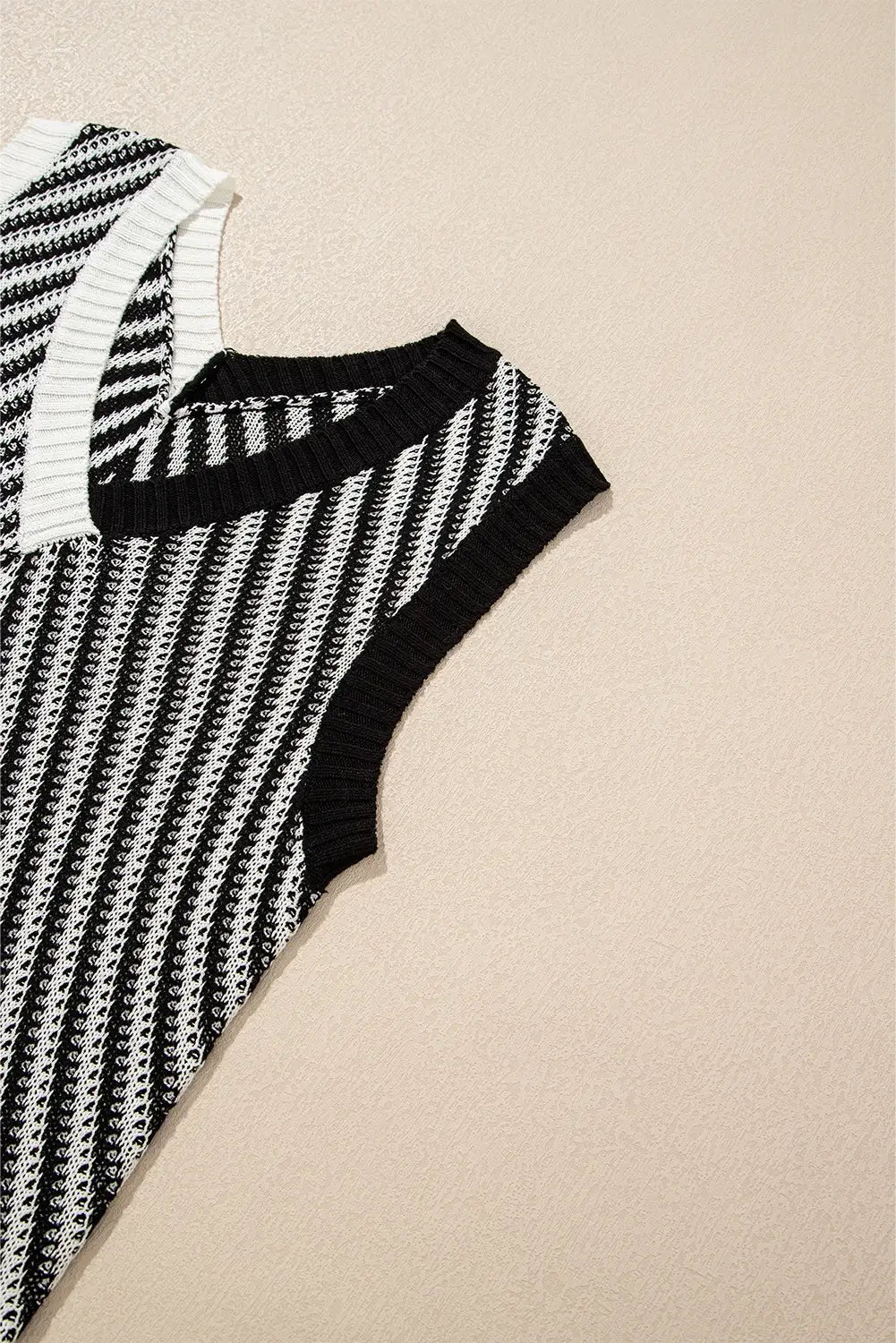 2 Tone Knit VNeck-TPT