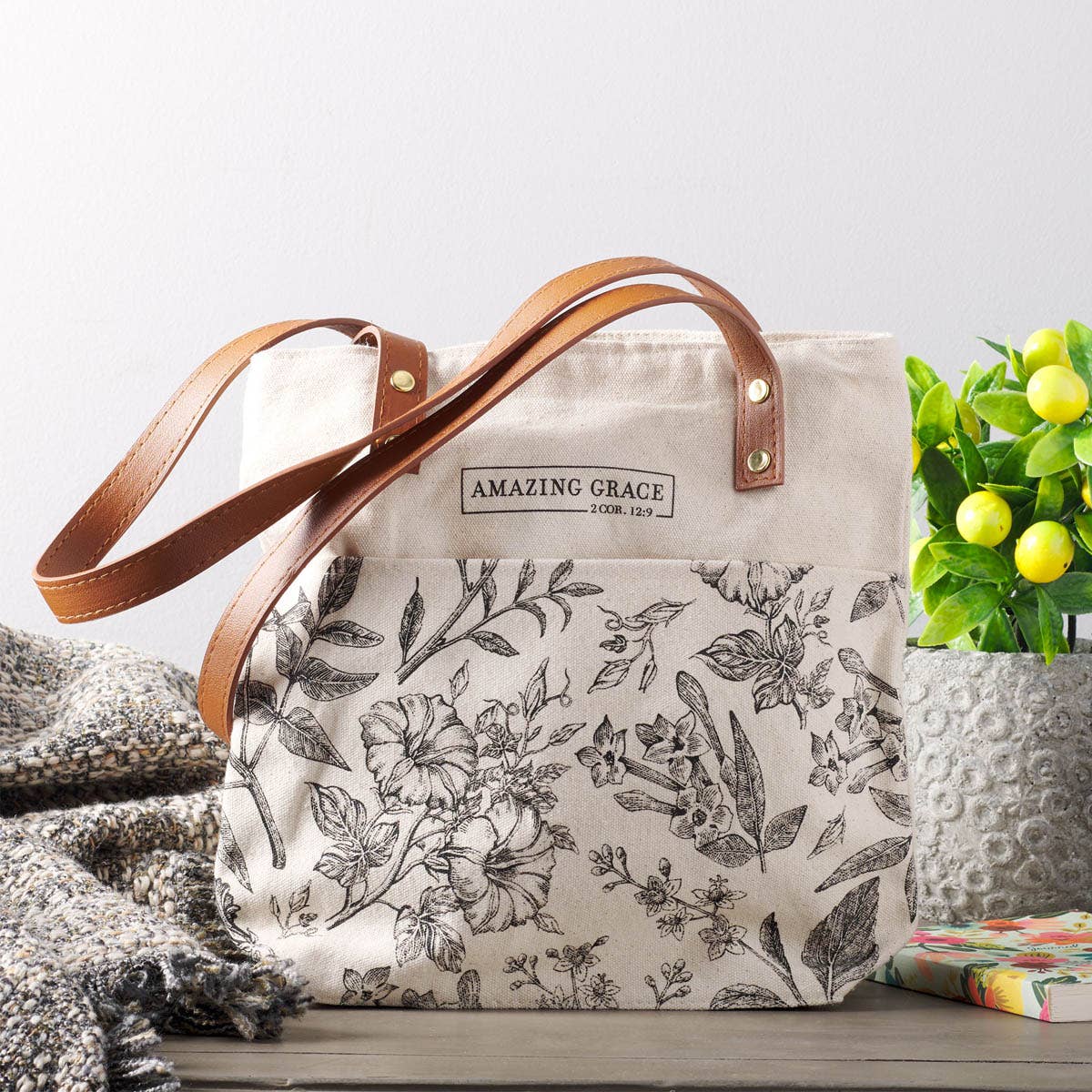 Christian Art Gifts - Tote Canvas Cream/Brown Amazing Grace 2 Cor. 12:9