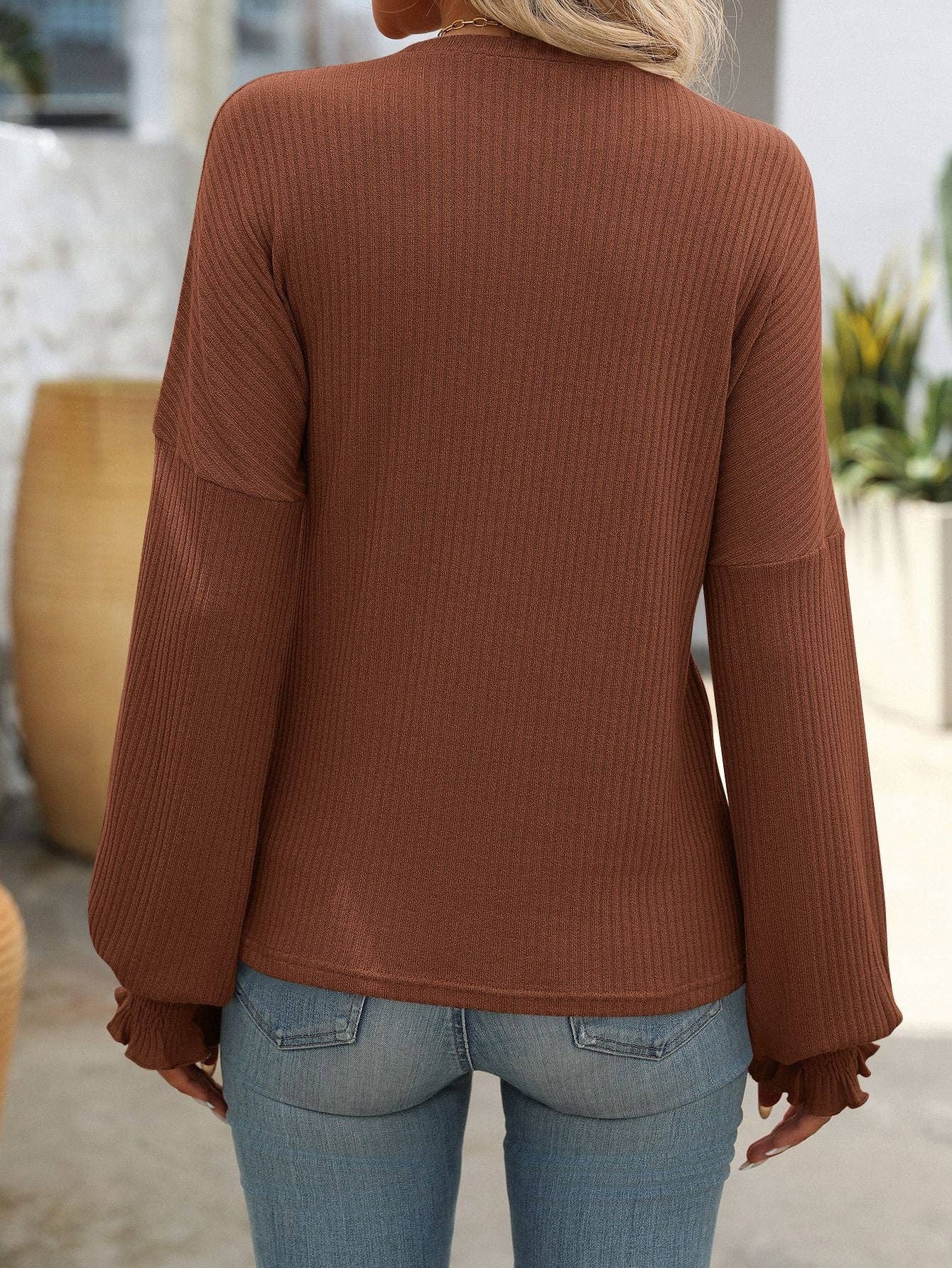 Women’s Lightweight Ribbed Pullover Top – Long Sleeve Ruched Sleeve Shirt – Soft Stretch Crewneck Knit