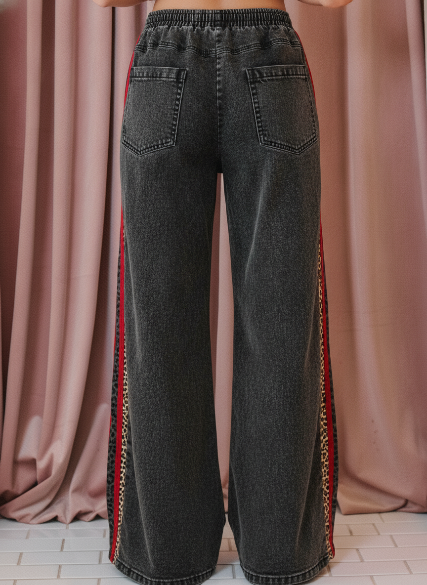 LEOPARD SIDE STRIPE DENIM WIDE LEG PANTS-TPT