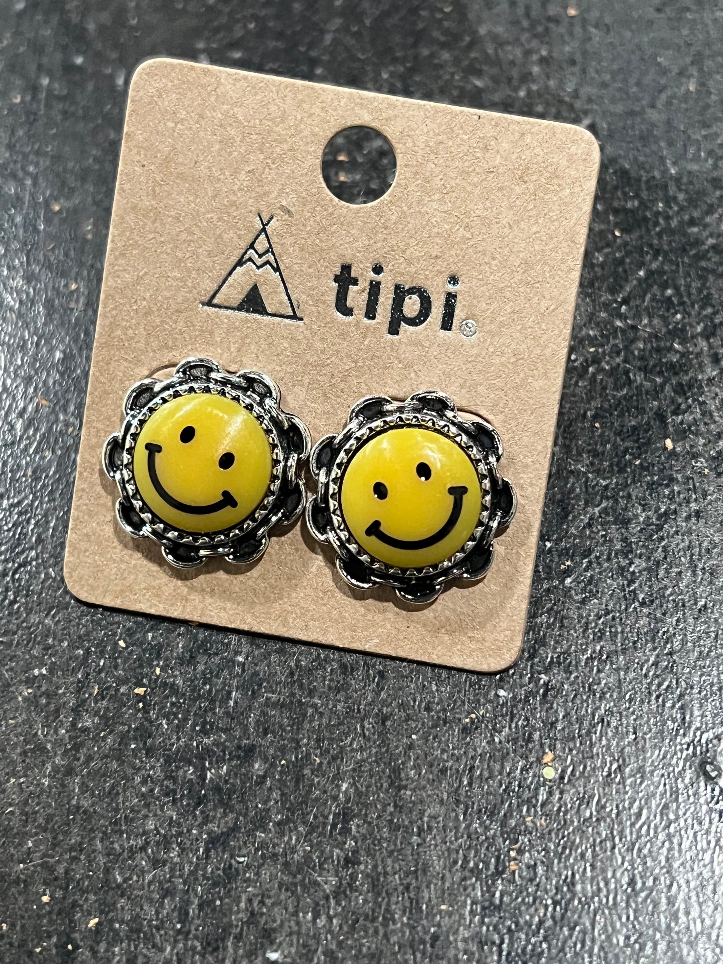 Smiley Earrings TPT
